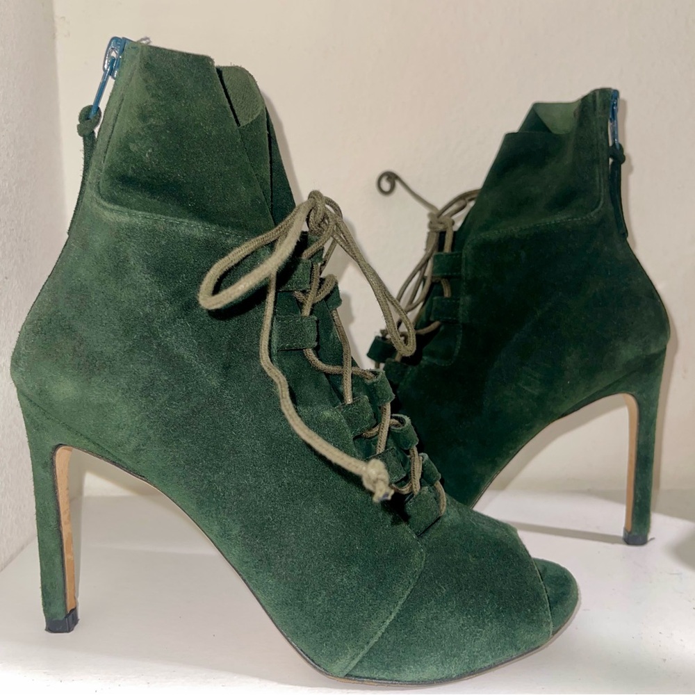 Stuart Weitzman Leather Sole Dark Forest Green Suede Heel Stiletto Lace Booties
